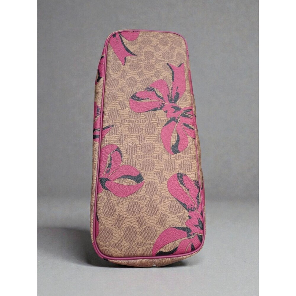 Coach Gallery Tote in Signature Canvas with Bow Print (NWT) - Picture 6 of 9
